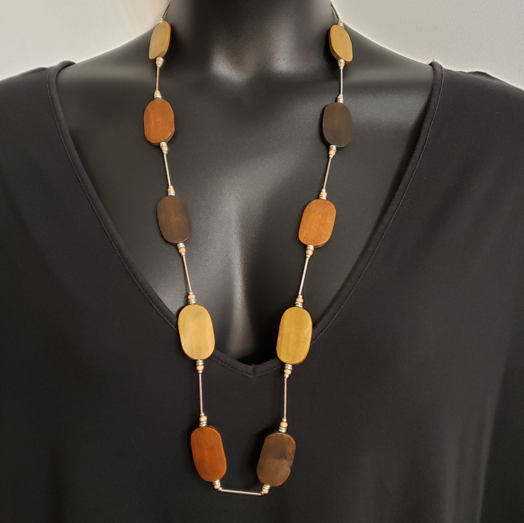 Retro/Y2k New York & Co. Wooden Bead Necklace